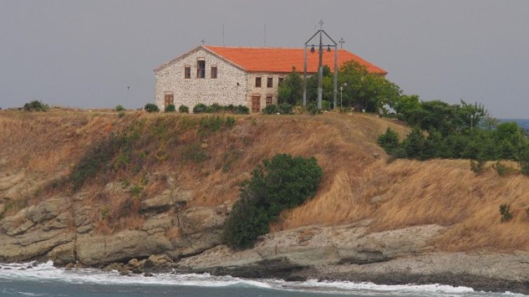 В Приморско и Царево доволни от сезона, хотелите &ndash; пълни