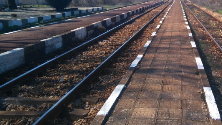 От Helpbook: 100-годишната гара в Нова Загора ще се реновира