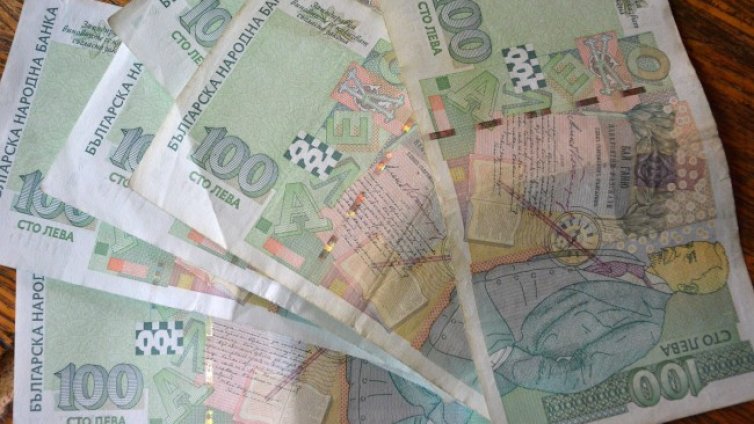 Мъж намери 500 лв. и ги предаде в полицията в Шумен