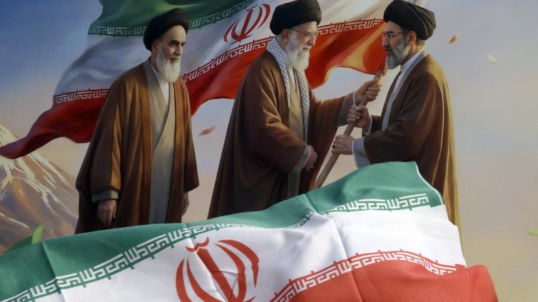 Четвърта екзекуция, свързана с демонстрациите в Иран: Обесиха 18-годишен