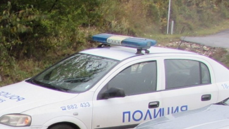 Товарен влекач се вряза под мост на пловдивски булевард