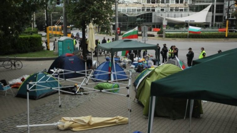 Брюксел призова за спазване правата на демонстрантите 