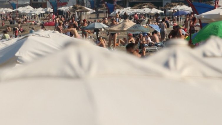 В разгара на август: Спад на цените на почивките по морето 