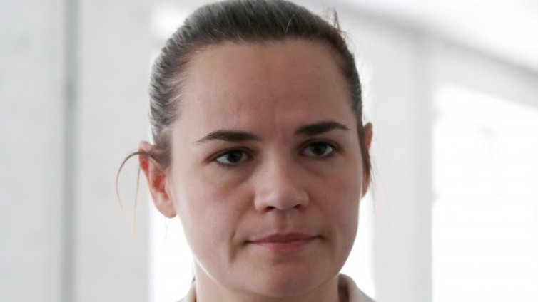 Лидерът на опозицията Тихановска е напуснала Беларус