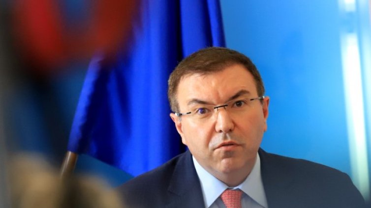 Костадин Ангелов: Няма да затваряме градове и КПП-та!