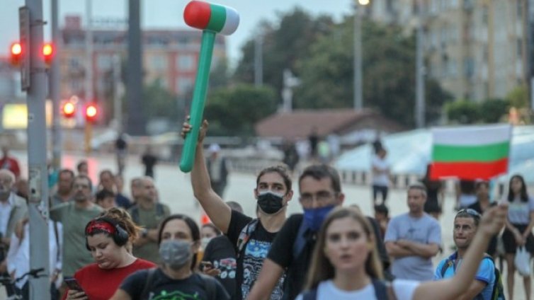 Ден 42 на протестите: Блокадите остават, исканията &ndash; също