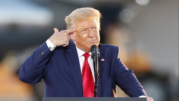 Тръмп нарече демонстранти пред Белия дом „разбойници“