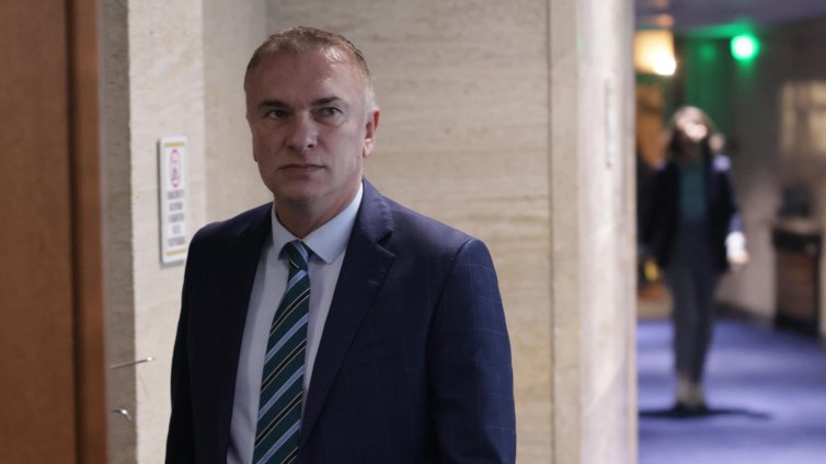 АПС призова Йотова да наложи вето върху промените в Изборния кодекс