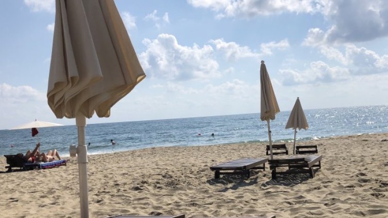 Лятото продължава и през септември, градусите остават високи