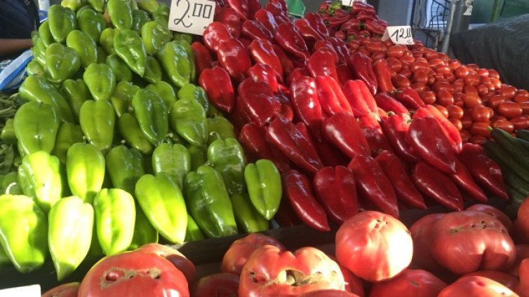 Идва време за зимнина: Скъпи ли са зеленчуците?