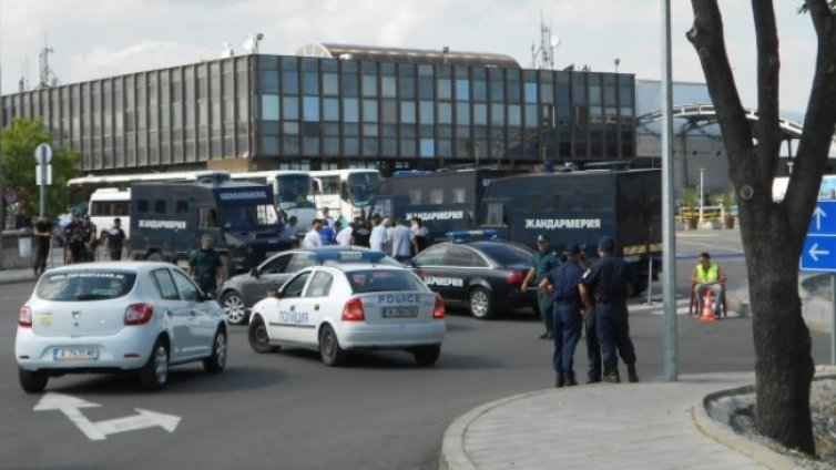 Доживотен затвор без замяна за атентаторите от Сарафово, тях ги няма