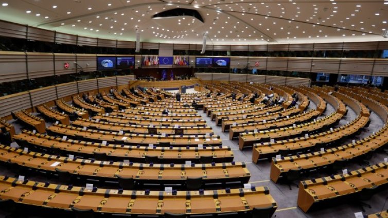 Европарламентът прие резолюцията за състоянието на правовата държава в България