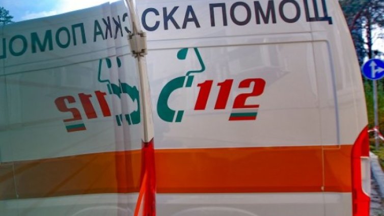 Скандал и побой прати мъж в болницата с два счупени крака 