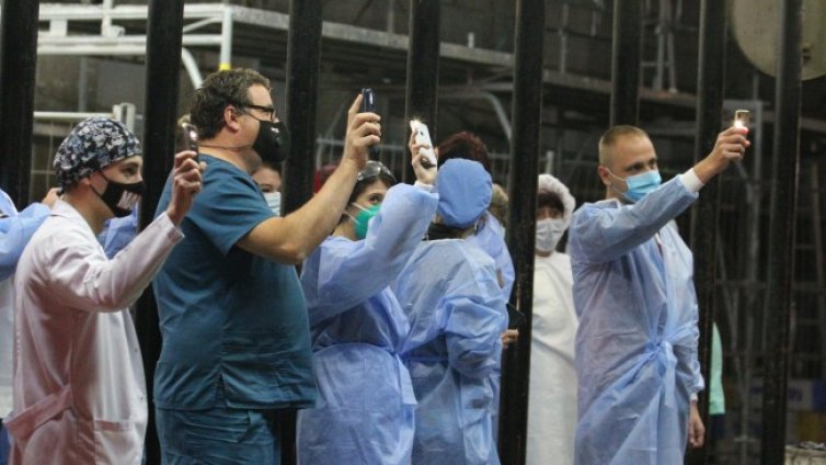 Липсата на медици продължава, няма и акушери