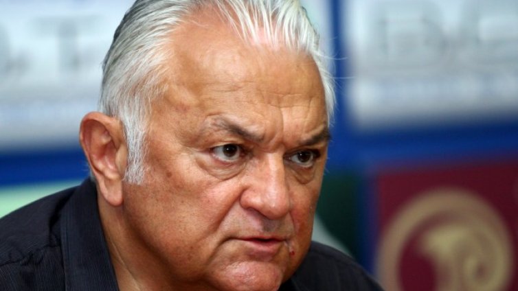 Сашо Диков: Бойко може да подаде оставка всеки момент 