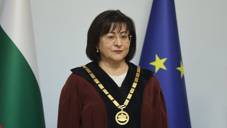 12 000 секции са обработени за 72 часа, а 2204 за 7 дни не може