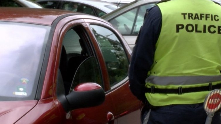 Без шофьорска книжка не заради нарушения, а бюрократщина