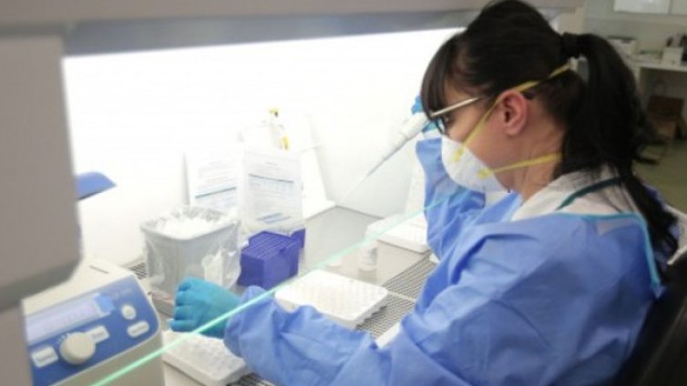 ЕП настоява за прозрачност при снабдяването с ваксини срещу COVID