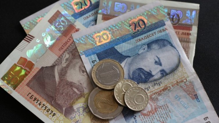 4803 лв. е минималната заплата на депутат от септември