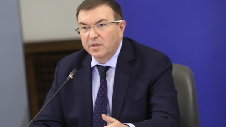 Медиците с по-високи заплати от 1 януари, новите мерки - при 600 на 100 000 заболели