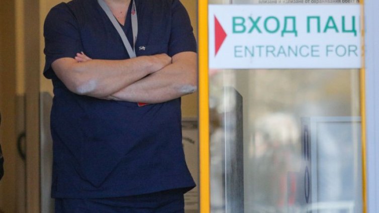 80 млн. лв. допълнително за заплати на медиците