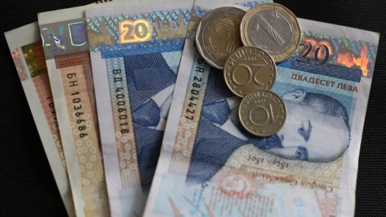 Минималната работна заплата става 650 лева от 1 януари