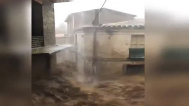 Три жертви на наводненията в Сардиния