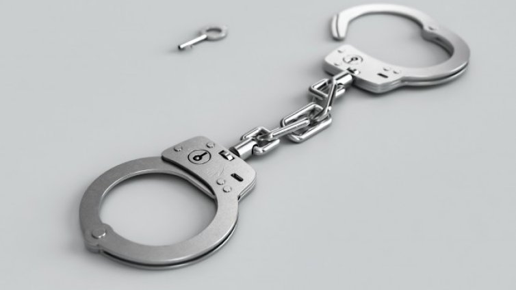 Задържаха сводници и проститутки в Пловдив