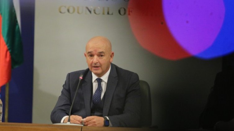 Мутафчийски за 129-годишнината на ВМА: Думата на годината е екипност 