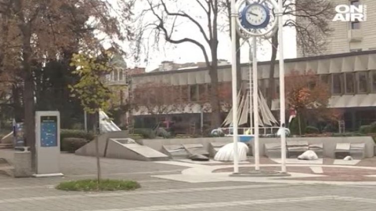 Никулденът в Бургас - онлайн, спестените средства отиват за болниците