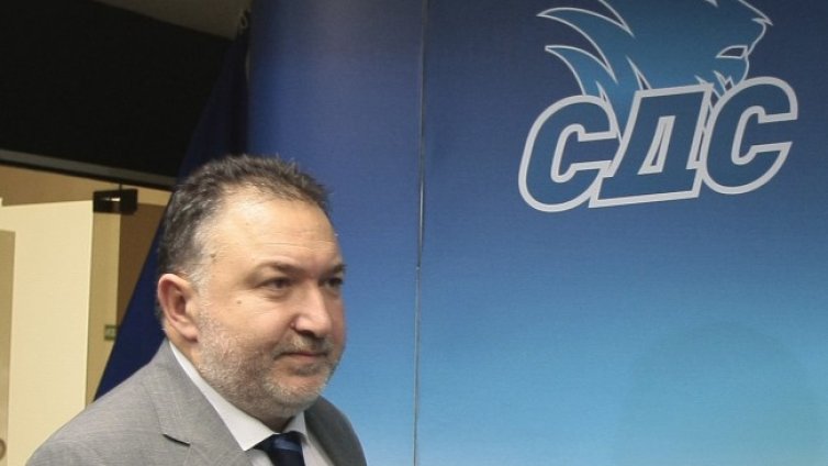 СДС на 31 години: Надяваме се да сме извънпарламентарна сила за кратко