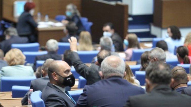 Парламентът ще обсъди промените в Кодекса на труда