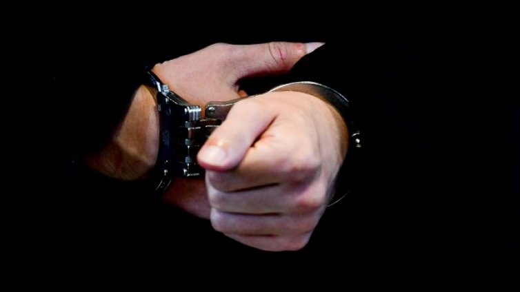 Оставиха в ареста мъж, отвлякъл друг, за да изтегли 20 хил. лв от банка