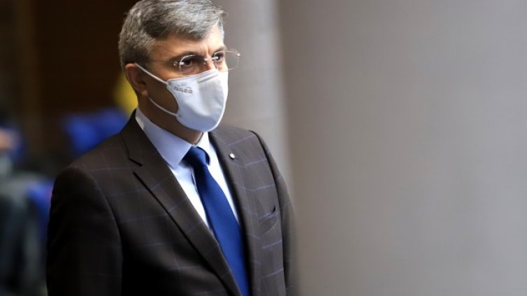 ДПС избира председател онлайн, Карадайъ e фаворит