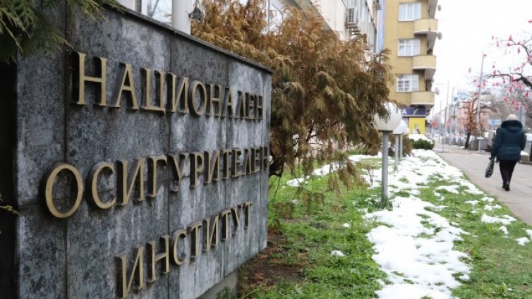 Екскурзовод остава без финансова помощ заради техническа грешка