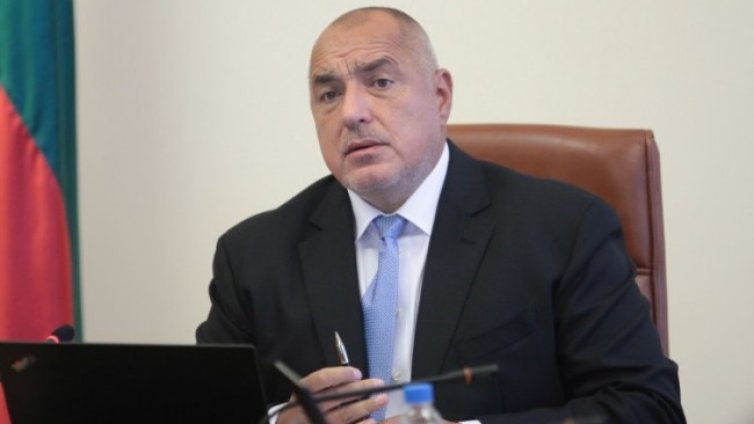 Субсидията от 35 евро за чартърите ще се отпуска още 2 г.