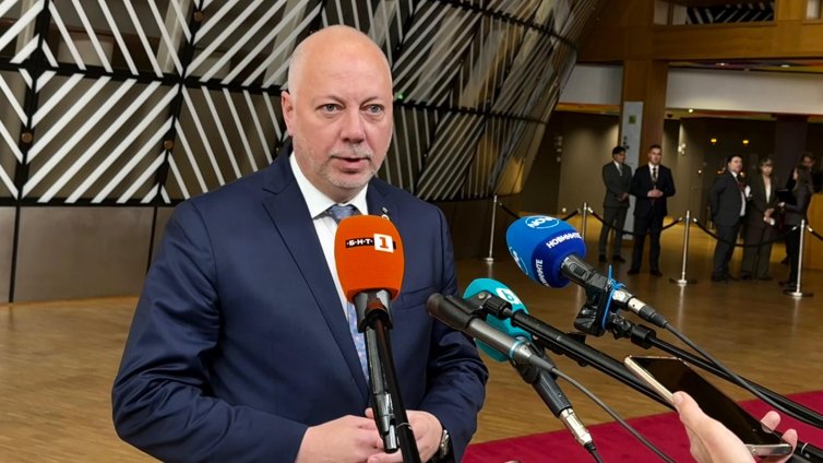 Желязков: България стои на прага на важен в своето историческо развитие момент