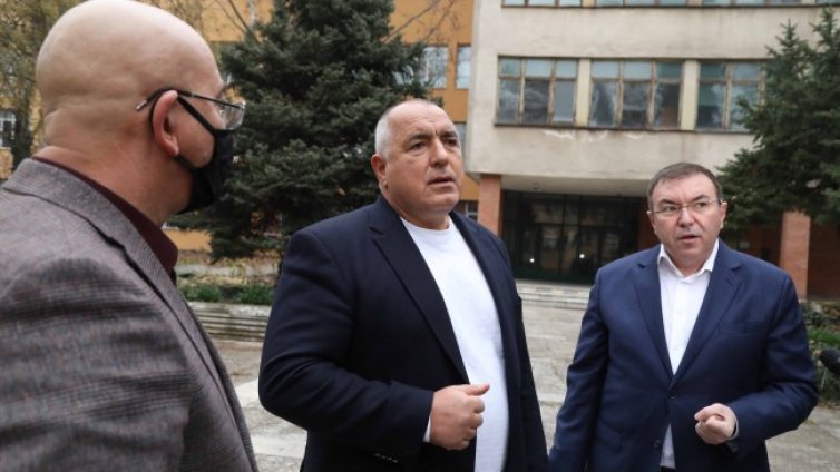 Борисов: Разработва се програма за лекари на места, където има недостиг