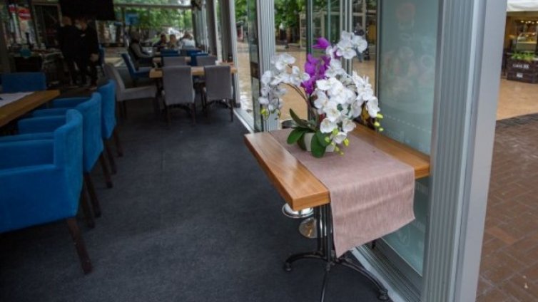 Раздор сред ресторантьорите: Защо работят само в хотелите? 