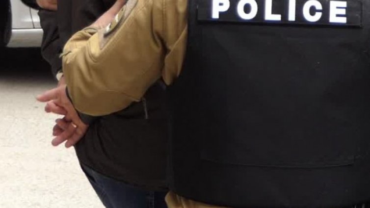 Задържаха един от синовете на убитата жена в Хасково