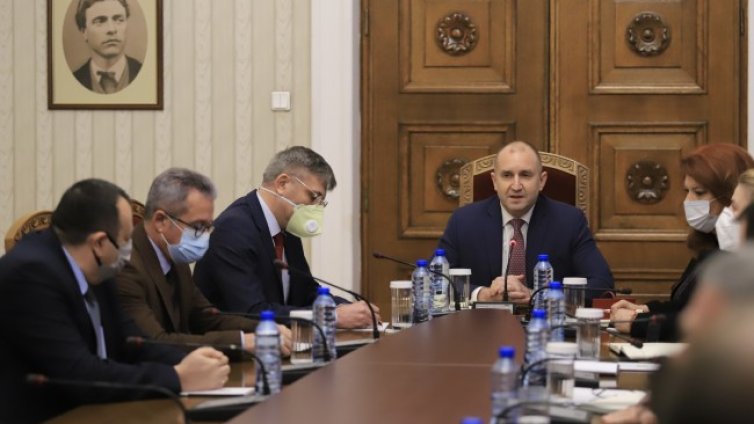 ДПС и Радев обсъдиха машинното гласуване