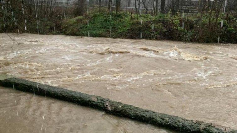 Велека преля на мост, пътят от Ахтопол до Резово затворен