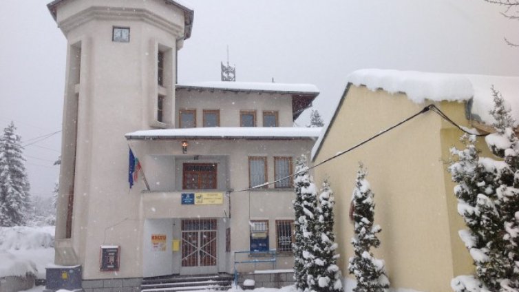 Заможни българи търсят къщи с дворове край София