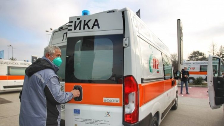 Пиян шофьор предизвика катастрофа, двама души пострадаха 