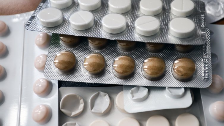 Доц. Иванов: Щам на бактерия, причиняваща пневмония, в болниците ни, нещата са критични