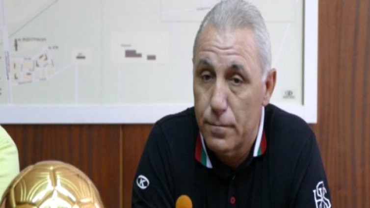 Стоичков: Меси не се вълнува от парите, играе за трофеи