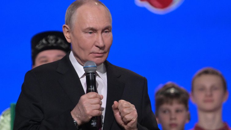 Икономиката на Русия започва да се срива, какво значи това? 