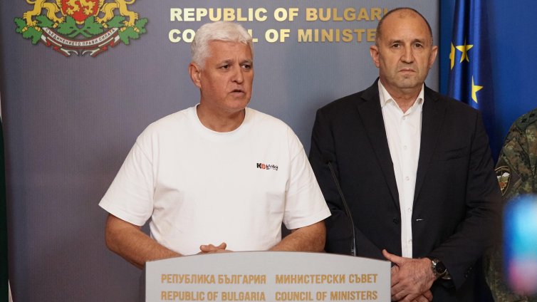 Министърът на отбраната: От 31 юли усилихме наблюденията върху въздушното пространство