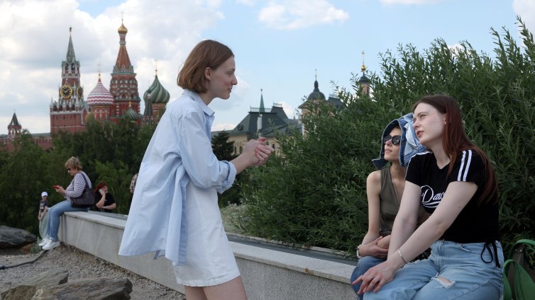 Цени растат, фирми фалират... Войната тревожи все повече руснаците