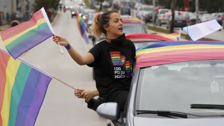 Изтокът бе по-толерантен от Запада, но какво превърна източноевропейците в хомофоби? 